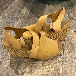 TOMS wedge sandals